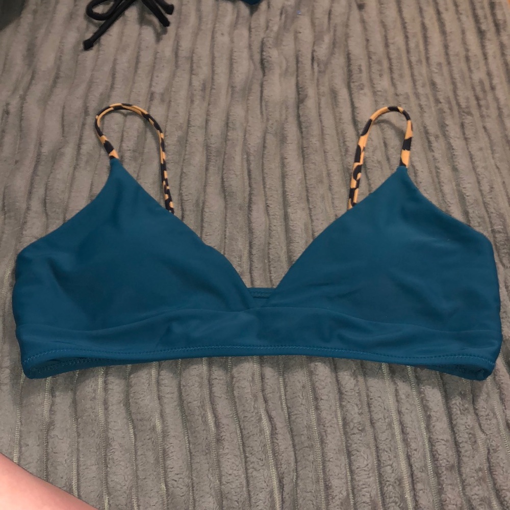 High cut bikini